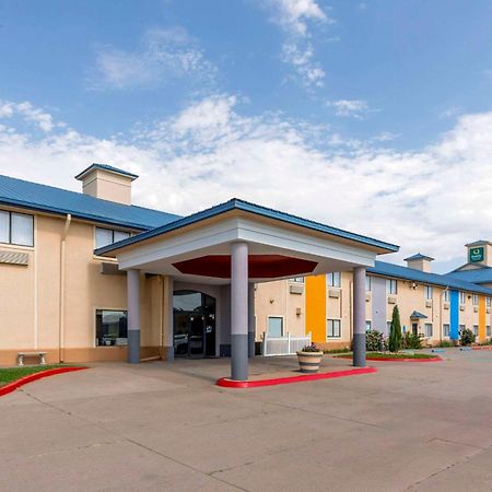 Quality Inn & Suites Wichita Falls I-44 Экстерьер фото